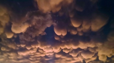 ¿Qué son las nubes "mammatus" que cautivaron el cielo de Necochea?