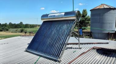 La Provincia impulsa la transición energética con termotanques solares en las escuelas rurales