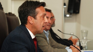 Rojas desafió las presiones externas e internas, ratificando su postura sobre la tasa portuaria: 'No me van a doblegar'