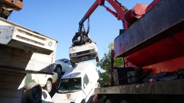 665 vehículos alojados en el predio de Tránsito serán compactados en los próximos días