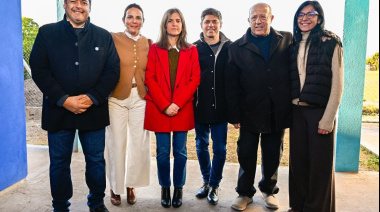 Kicillof inauguró un nuevo centro de salud en Miramar y cuestionó el ajuste de Milei