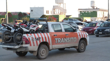 Operativos de tránsito: secuestraron vehículos y motos en la villa balnearia y el parque