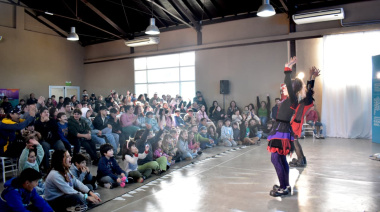 Puerto Quequén celebró el Día de las Infancias con shows, música y un SUM lleno de familias
