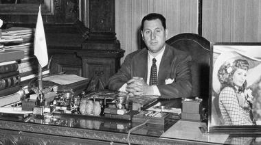 Presentan en Necochea el libro "Perón en Campaña" con José Rubén Sentís
