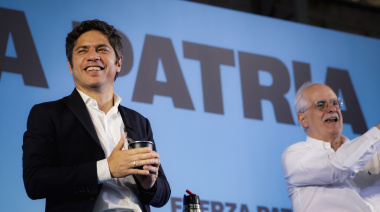 “Mientras sigue promoviendo la timba financiera, en los barrios solo hay miseria”: Kicillof cuestionó a Milei en La Matanza