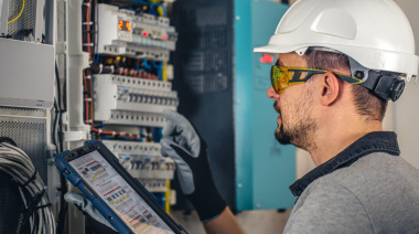 Dentro del tablero eléctrico: oportunidades ocultas para la optimización energética