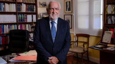 Gil Lavedra en Necochea: la historia del Juicio a las Juntas contada por uno de sus protagonistas