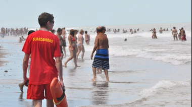 Más seguridad en el mar: así será la cobertura de guardavidas desde enero