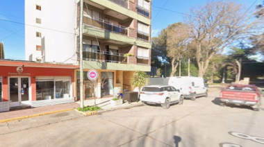 Robo en el edificio Cocega: un delincuente actuó con total tranquilidad durante la madrugada