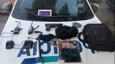 Entraderas en Necochea: cayeron con barbas postizas, handy policial y autos robados