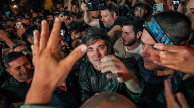 Fuerte polarización en Mar del Plata: respaldo y repudio a Milei durante su visita