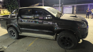 Violencia tras un choque en Necochea: destrozó una camioneta a piedrazos y terminó aprehendido