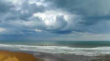 Sábado con viento y cielo variable en Necochea: máxima de 26° y sin lluvias