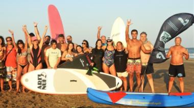 Clases gratuitas de surf en el Balneario de San Cayetano: días, horarios y cómo anotarse