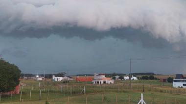 Tormentas fuertes y ráfagas intensas: alerta amarilla para este sábado en Necochea y la costa