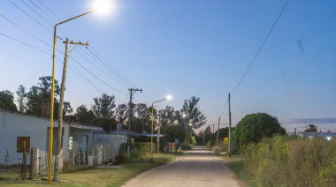 San Cayetano instala nuevas luces LED para mejorar la seguridad en barrios