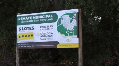 Subasta en marcha en San Cayetano: lotes en el balneario y antecedentes de reinversión