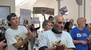 Caso Antonella Álvarez: fuerte movilización al municipio y reclamo directo al intendente Arturo Rojas