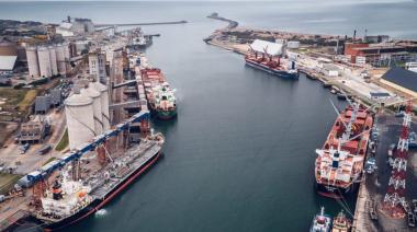 En su aniversario, Puerto Quequén recupera el mural “Reflejos” y anuncia nuevas obras