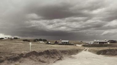 Alerta por tormentas: qué municipios suspendieron clases y qué pasa en Necochea