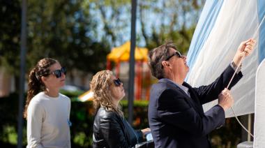 A diferencia de Necochea, en San Cayetano el intendente encabezó el acto por el 24 de marzo