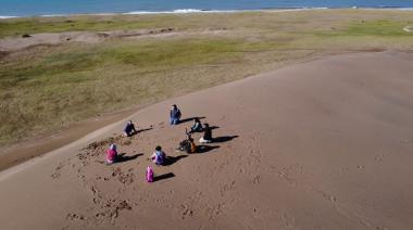 Arte y arqueología se encuentran en “Trashumantes”, la nueva exposición del Centro Cultural de Necochea