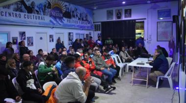 Charla en Necochea sobre salud mental y crisis social: debate por la Ley y el contexto actual
