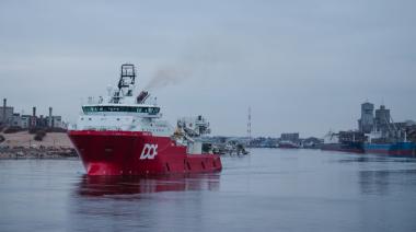 Skandi Hera: el gigante offshore zarpó desde Quequén con anclas para Punta Colorada
