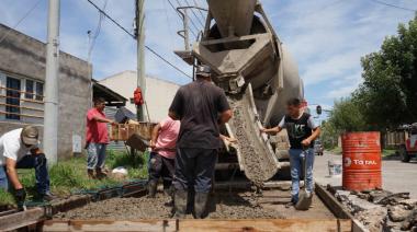 Necochea recibirá fondos provinciales para obras de bacheo e iluminación tras gestiones del intendente