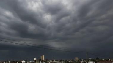 Frío, chaparrones y ráfagas de hasta 59 km/h: cómo estará el tiempo este domingo en Necochea