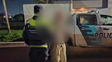 Su madre gritaba que lo sacaran de la casa: terminó aprehendido tras un violento episodio familiar