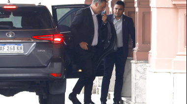 Adorni suma presión judicial y política mientras Milei ratifica su respaldo