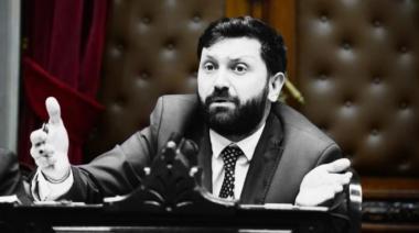 "¿Qué les dieron para no venir?": la UCR de Necochea respaldó a Pablo Juliano tras el caso Adorni