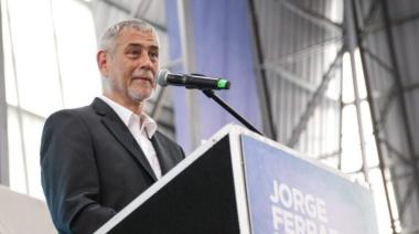 Ferraresi deja la intendencia y acelera su proyecto para gobernar la provincia de Buenos Aires