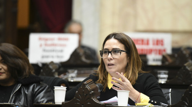 “Las familias se endeudan para pagar comida y servicios”: la advertencia de Jimena López