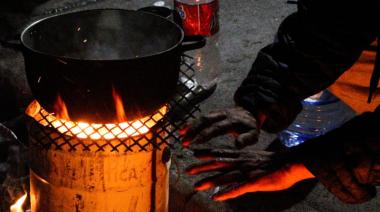 Más abrigo y más deuda, el invierno de los hogares argentinos en el gobierno de Milei