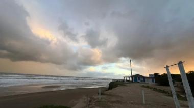 Un lunes gris y frío en Necochea: cuándo podrían volver las lluvias