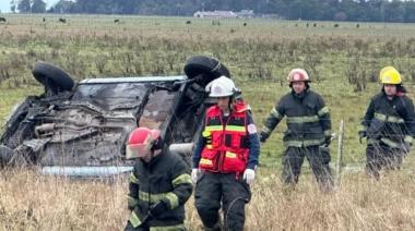 Murió una marplatense tras volcar en la Ruta 74: su hija fue internada