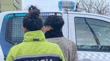 Lo encontraron cortando el candado de una moto y escapó: cayó con un cortapernos