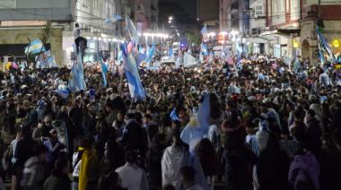 Del Monumento a Malvinas a la Rambla: las fotos del festejo en Necochea y Quequén
