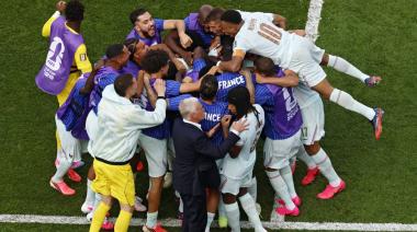 Francia golpeó dos veces en seis minutos, eliminó a Marruecos y ya está en semifinales