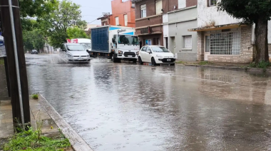 Frío, chaparrones y fuertes ráfagas: cómo estará el tiempo este viernes en Necochea y Quequén