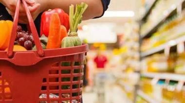 Una familia necesitó $805 mil para alimentarse en Necochea: la canasta local fue 13,7% más cara