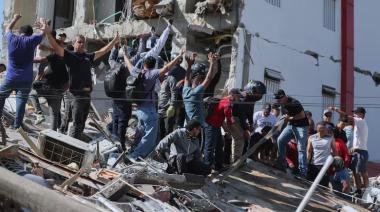 Un terremoto de magnitud 7,4 sacudió Colombia: al menos 22 muertos, edificios derrumbados y personas atrapadas