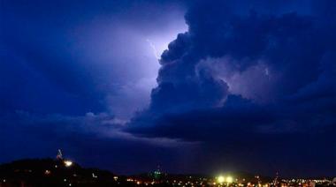 Alerta por tormentas en Necochea y Quequén: qué se espera para este lunes