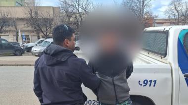 Un hombre herido fue encontrado en la casa de su ex pareja y quedó detenido
