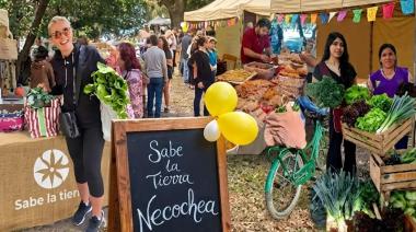 Sabe la Tierra vuelve al Parque Miguel Lillo: feria, taller gratis y plan por lluvia
