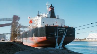 Puerto Quequén: el buque Gloria llevará cebada a China en una carga a bodega completa