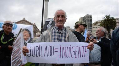 El bono para jubilados perdió más del 57% de su poder de compra durante el gobierno de Milei