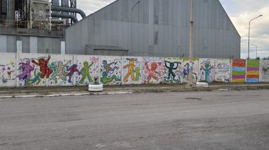 Se inaugura en Quequén “Pintando la Paz”, un mural colectivo contra la violencia